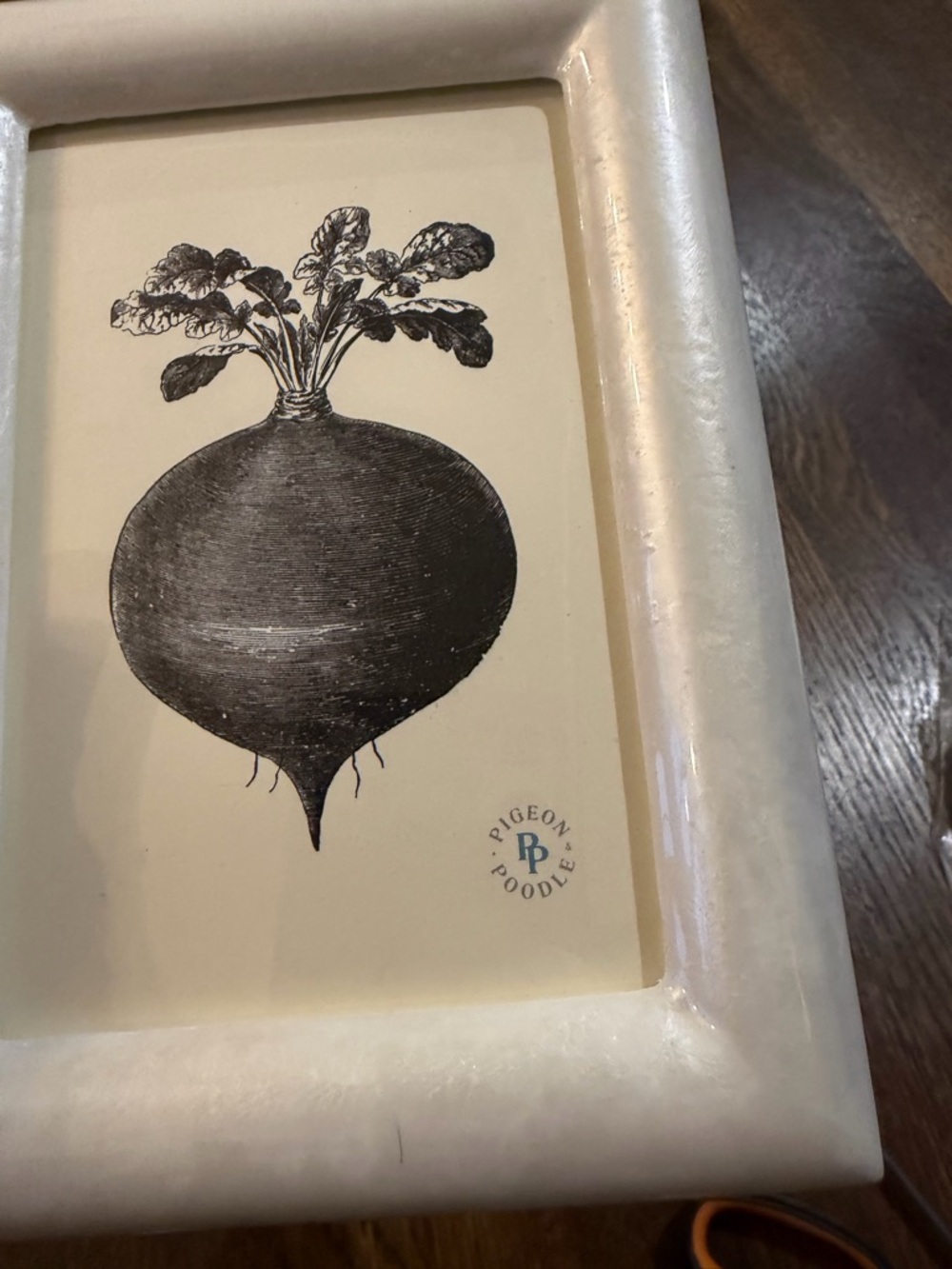 NIB “PIGEON & POODLE” Burl Resin White Frame With Picture - Picture 2 of 5